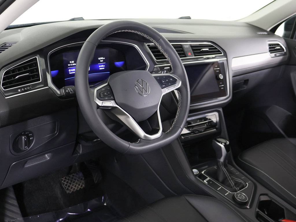 Certified 2024 Volkswagen Tiguan SE AWD/4WD image 26