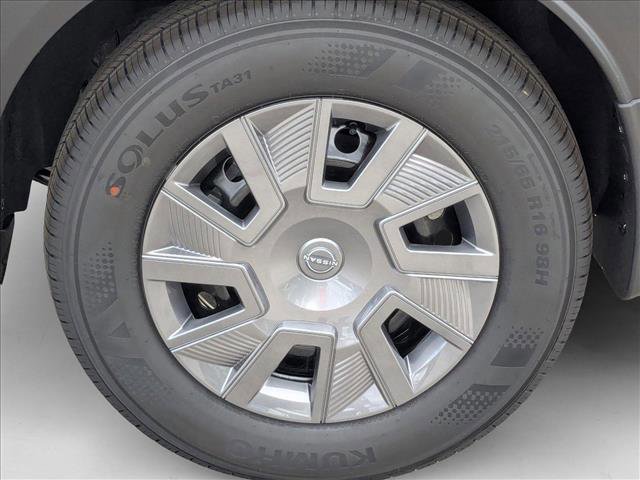 New 2025 Nissan Kicks S image 9