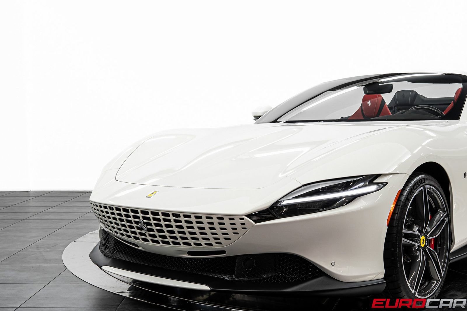 Used 2025 Ferrari Roma Spider RWD image 14