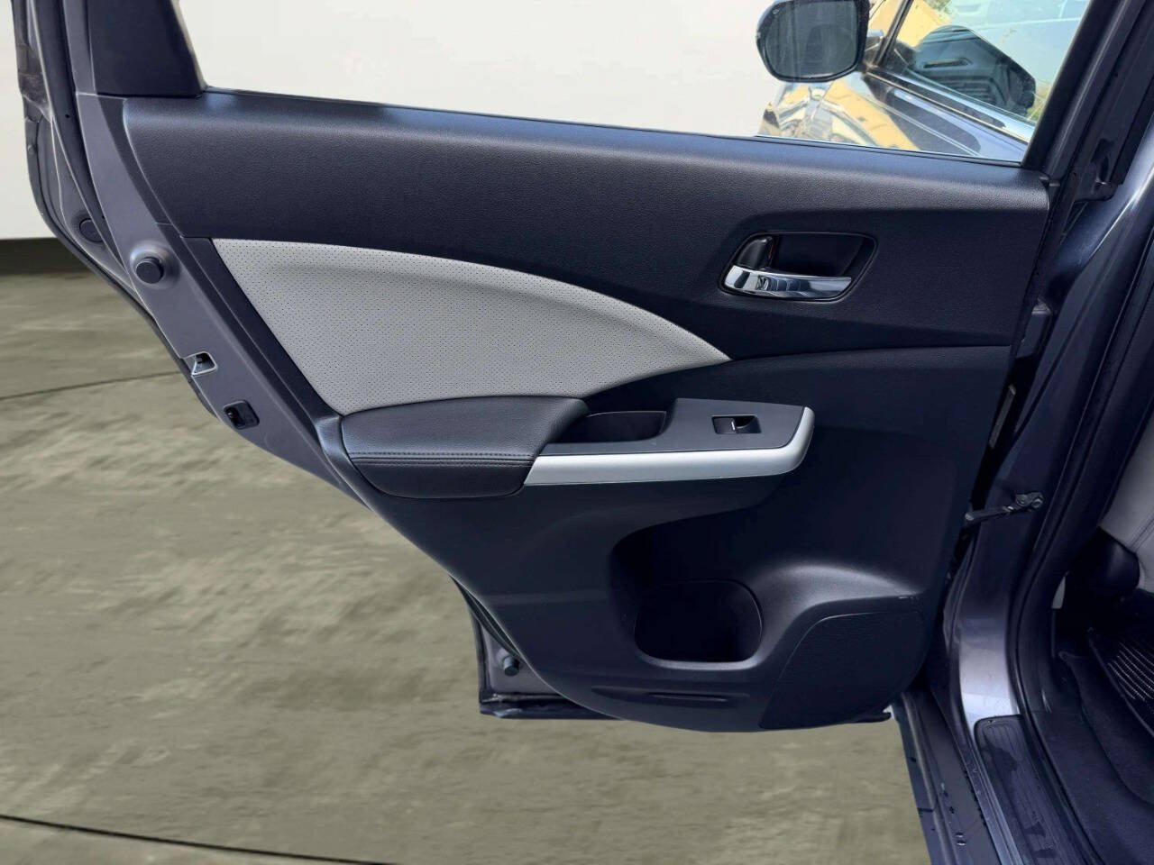 Used 2016 Honda CR-V Touring image 19