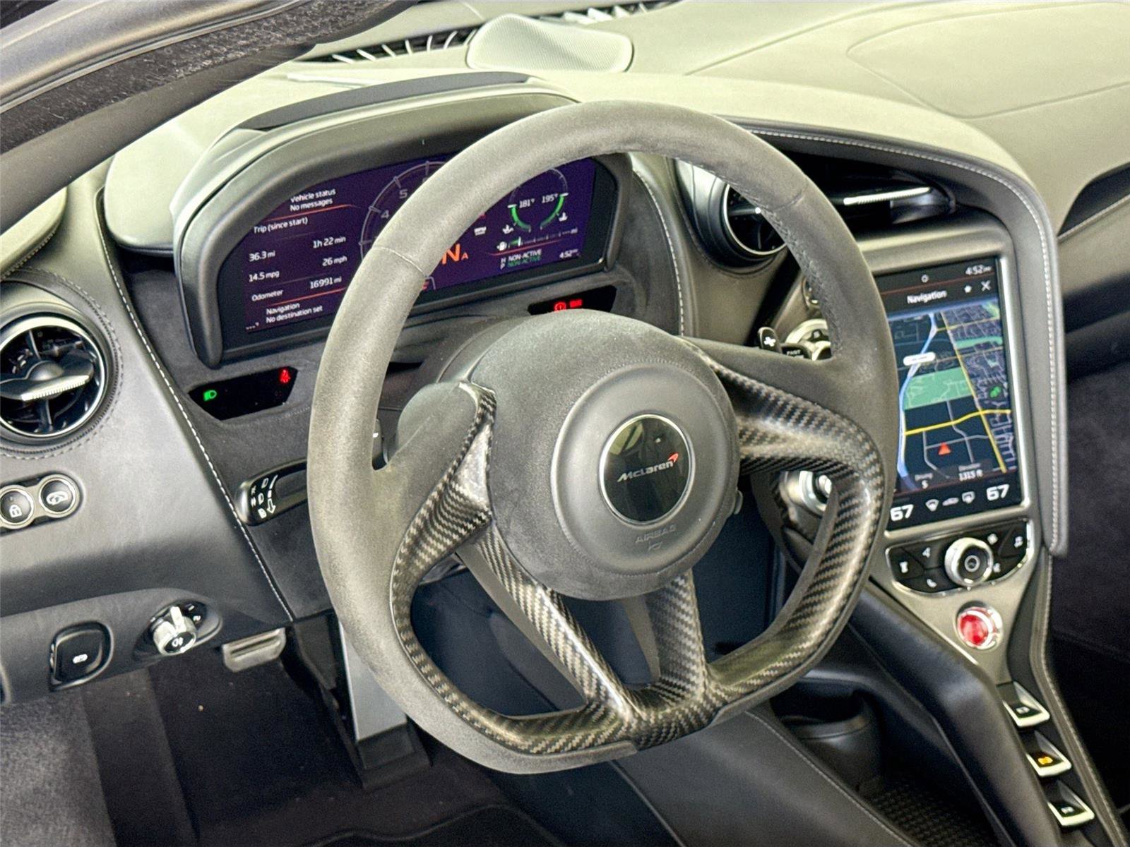 Used 2018 McLaren 720S image 15