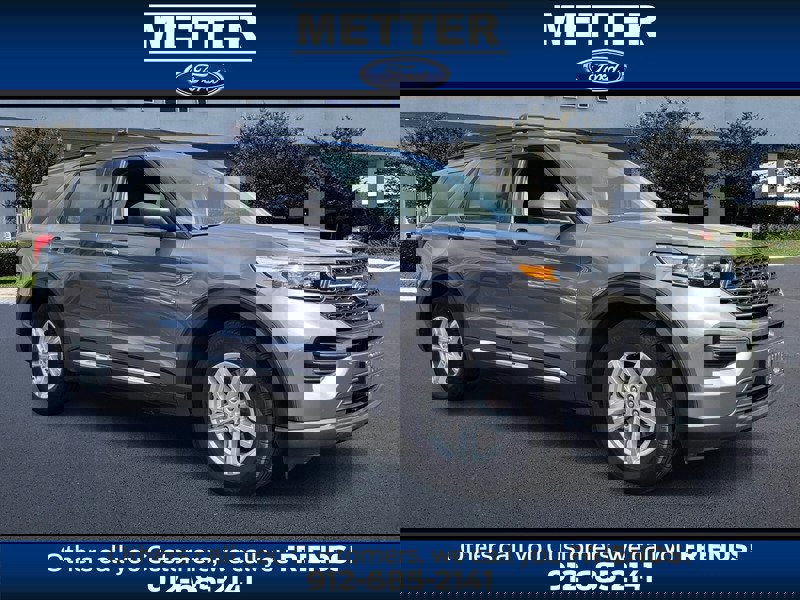 Used 2023 Ford Explorer XLT image 1