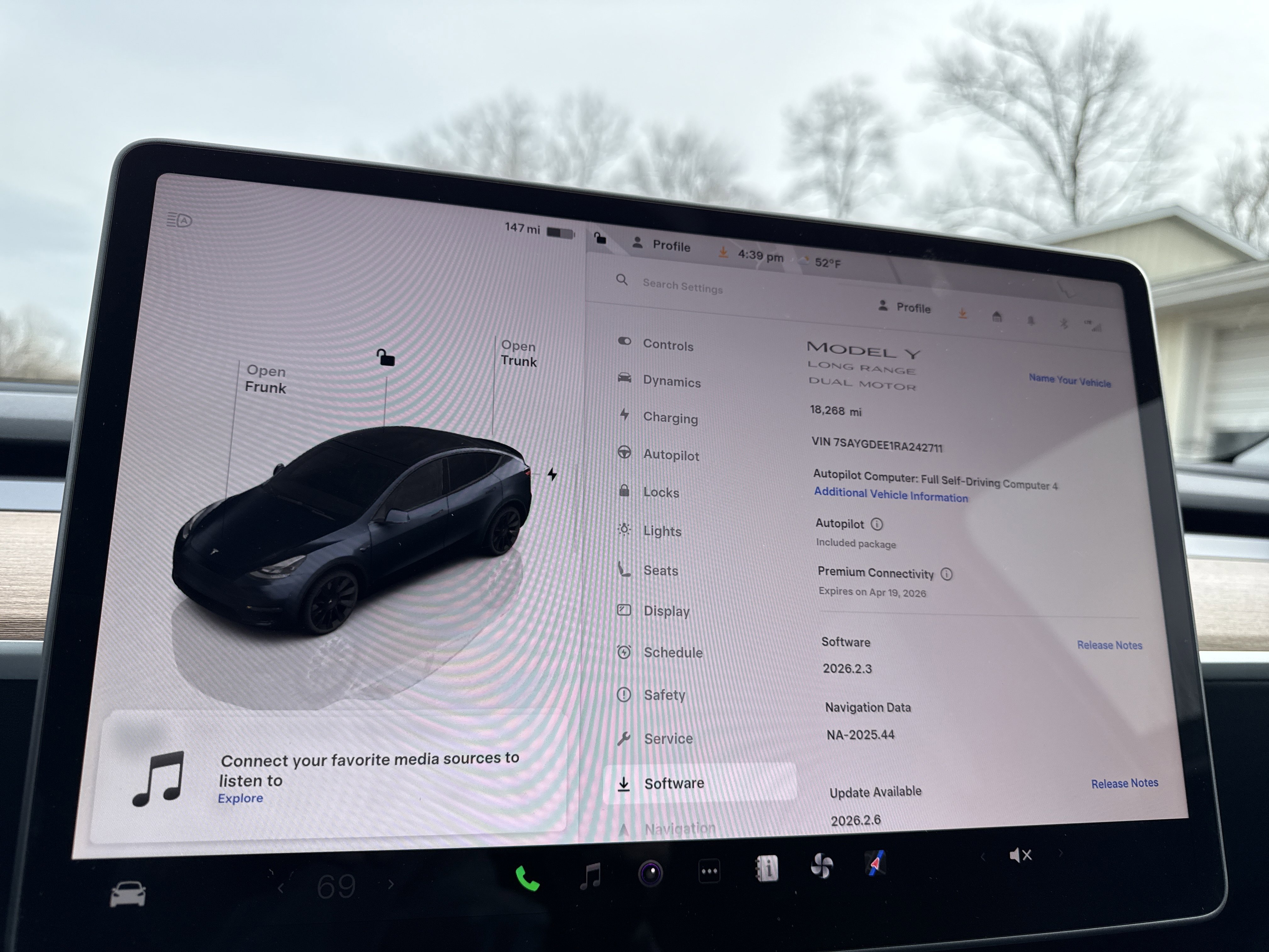 Used 2024 Tesla Model Y Long Range image 22