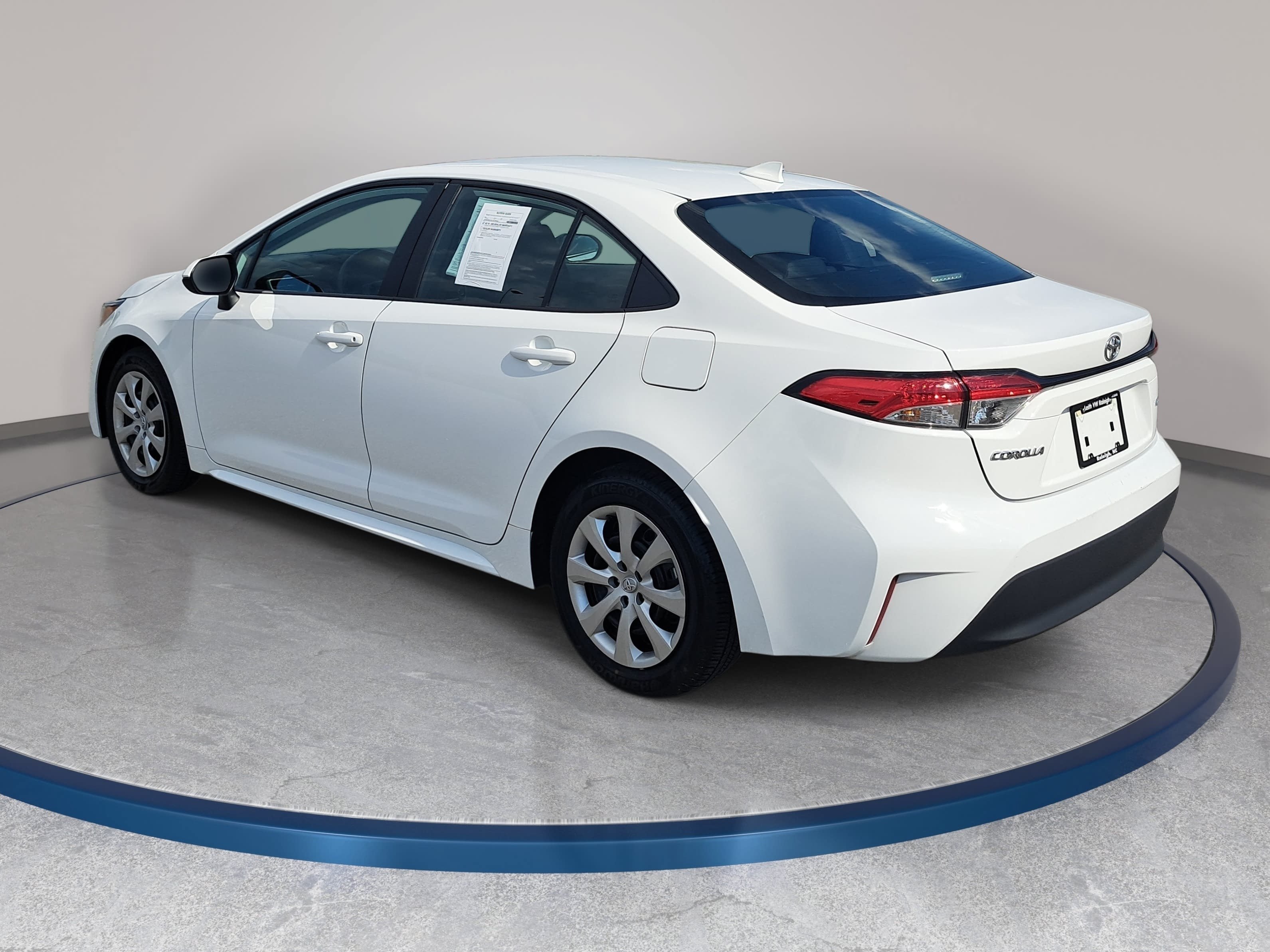 Used 2026 Toyota Corolla LE FWD image 7