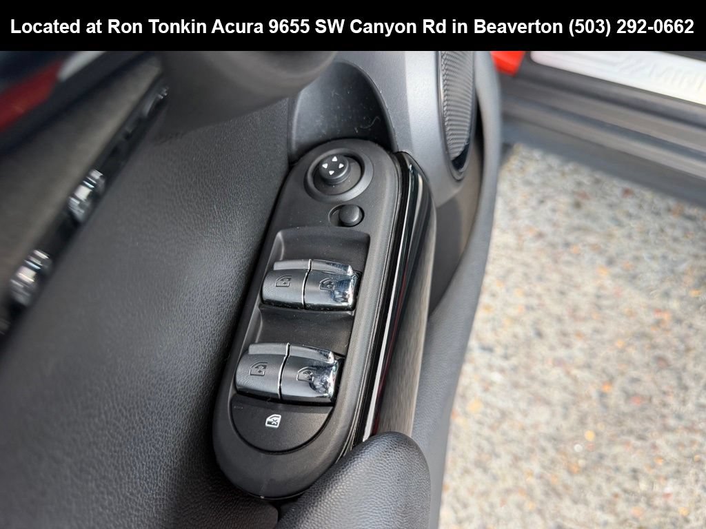 Used 2019 MINI Cooper S w/ Signature Upholstery Package FWD image 13