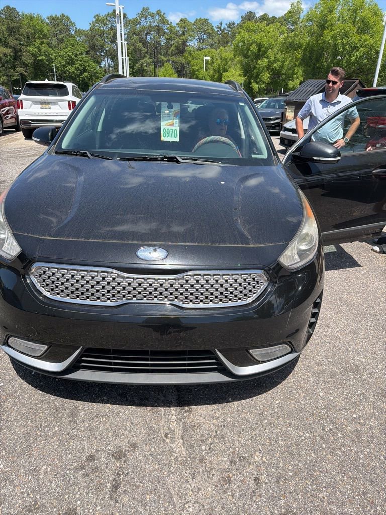 Used 2017 Kia Niro EX image 8