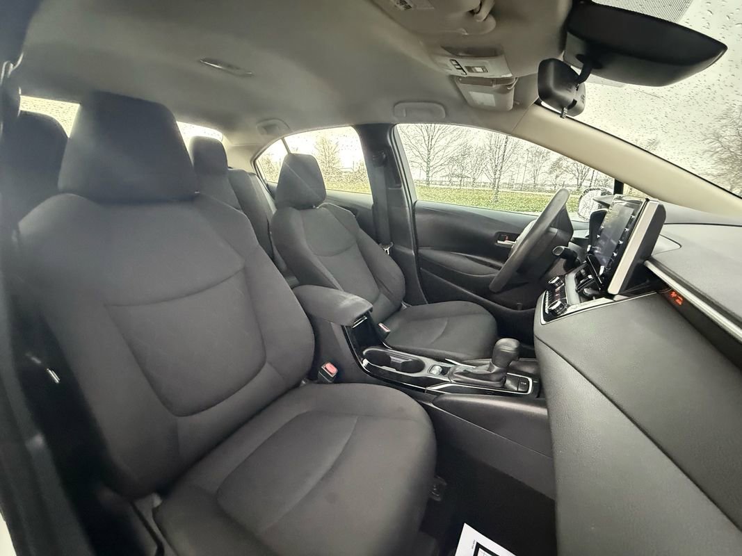 Used 2020 Toyota Corolla LE image 8