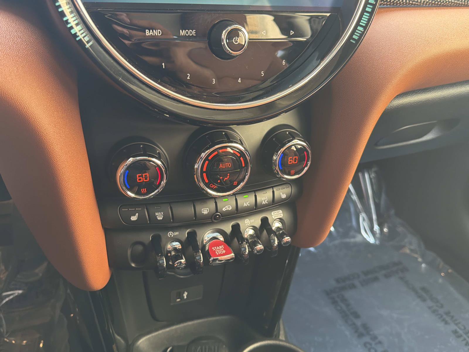 Used 2024 MINI Cooper S w/ Signature Upholstery Package FWD image 19