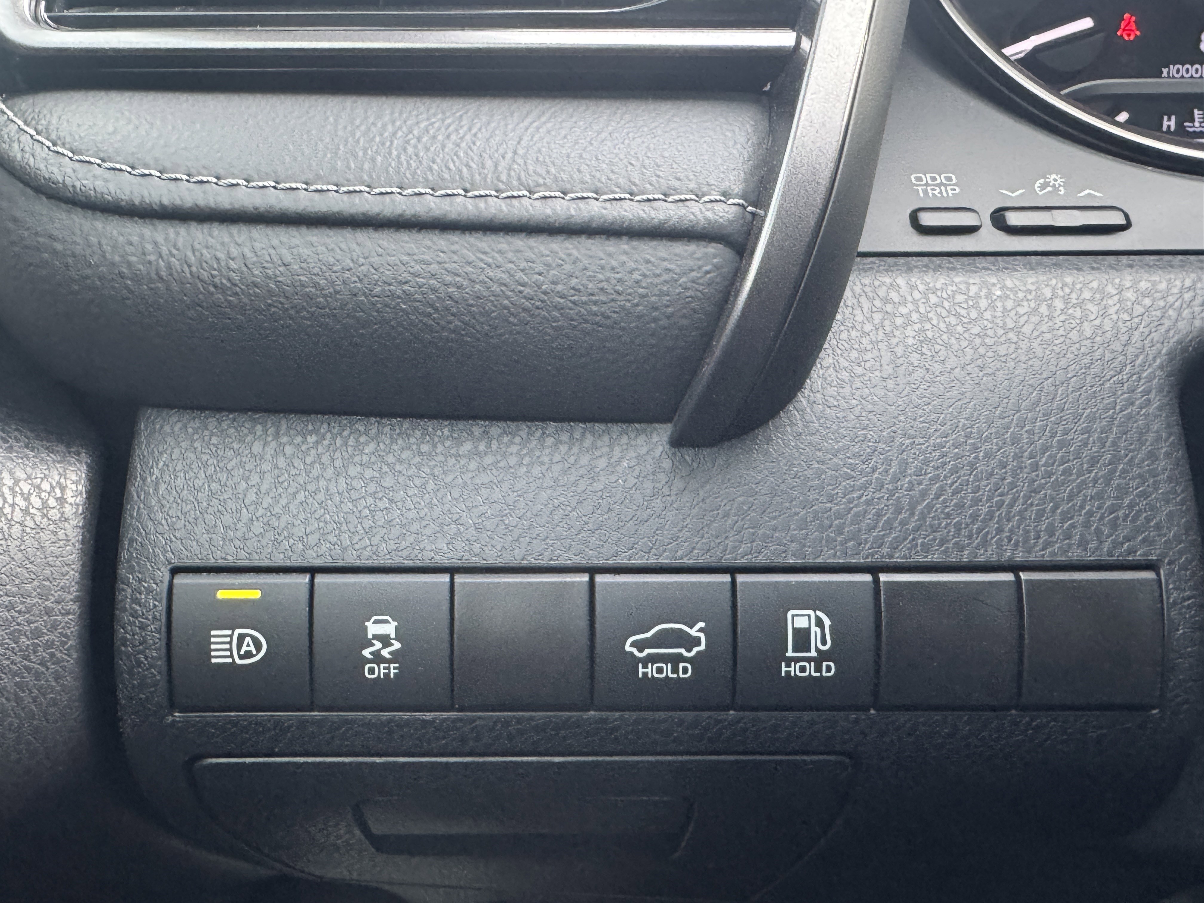 Used 2024 Toyota Camry SE image 31