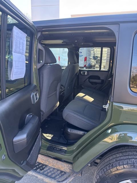 Used 2024 Jeep Wrangler Unlimited w/ Convenience Group image 21