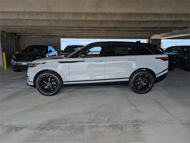 New 2026 Land Rover Range Rover Velar Dynamic SE image 3