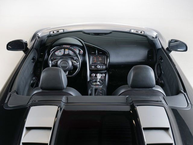 Used 2011 Audi R8 V8 image 12