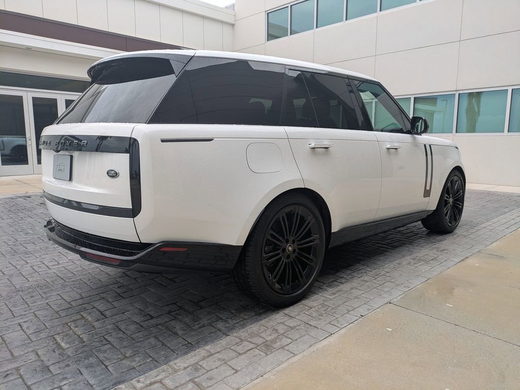 Certified 2023 Land Rover Range Rover SE AWD/4WD image 5
