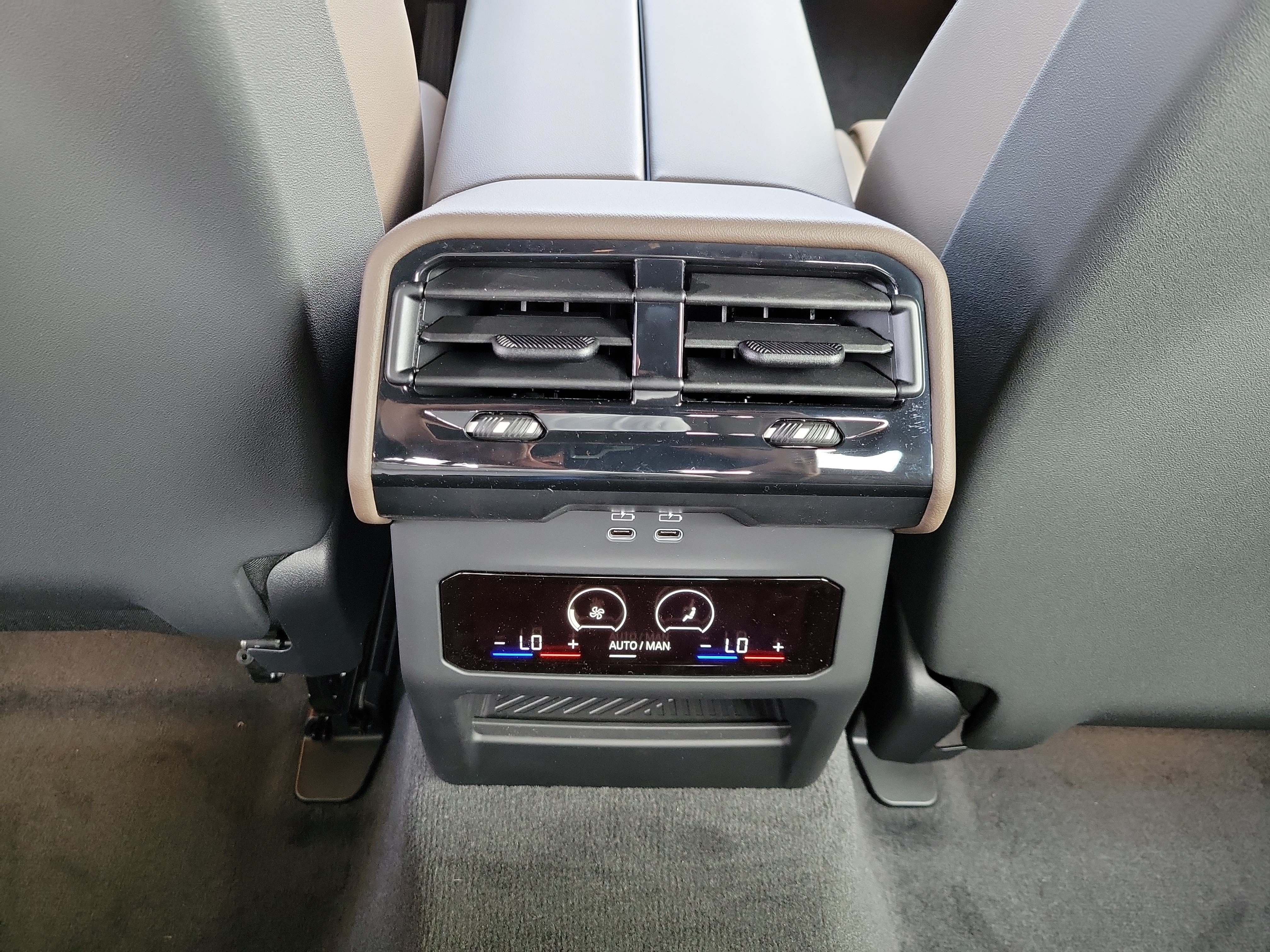 New 2027 BMW 530i w/ Premium Package RWD image 10