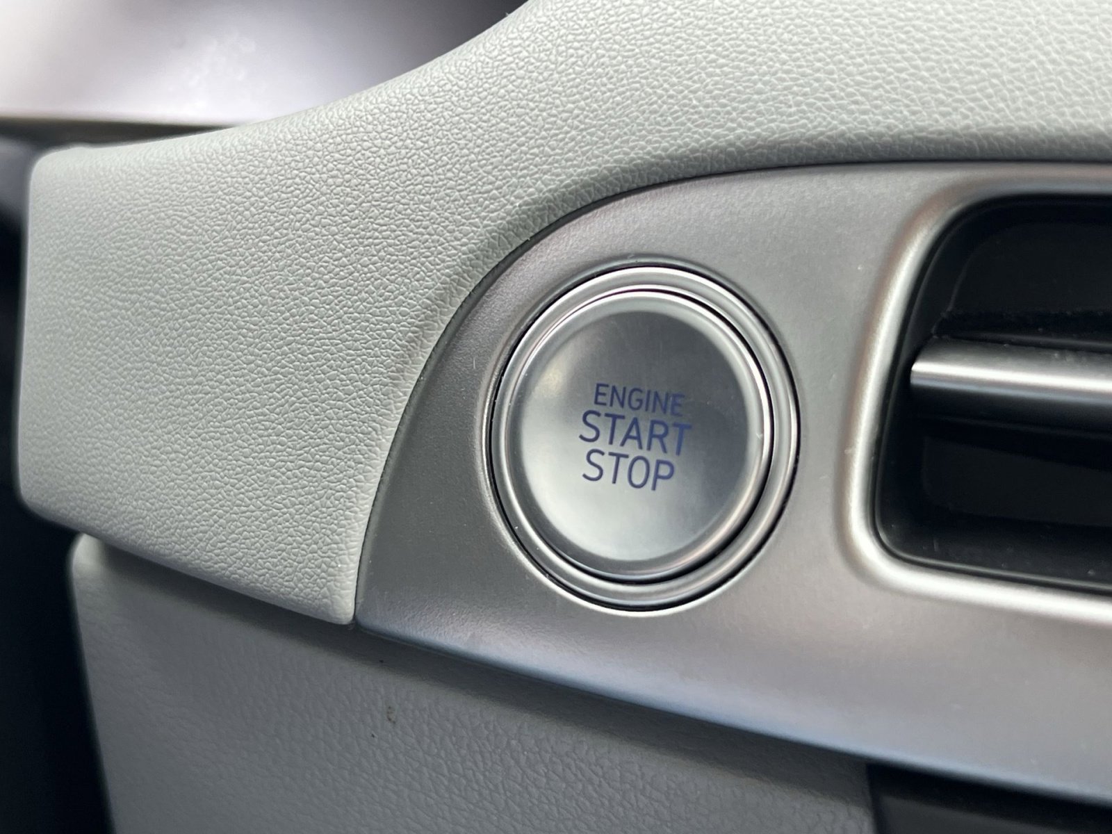 Used 2024 Hyundai Palisade SEL image 30