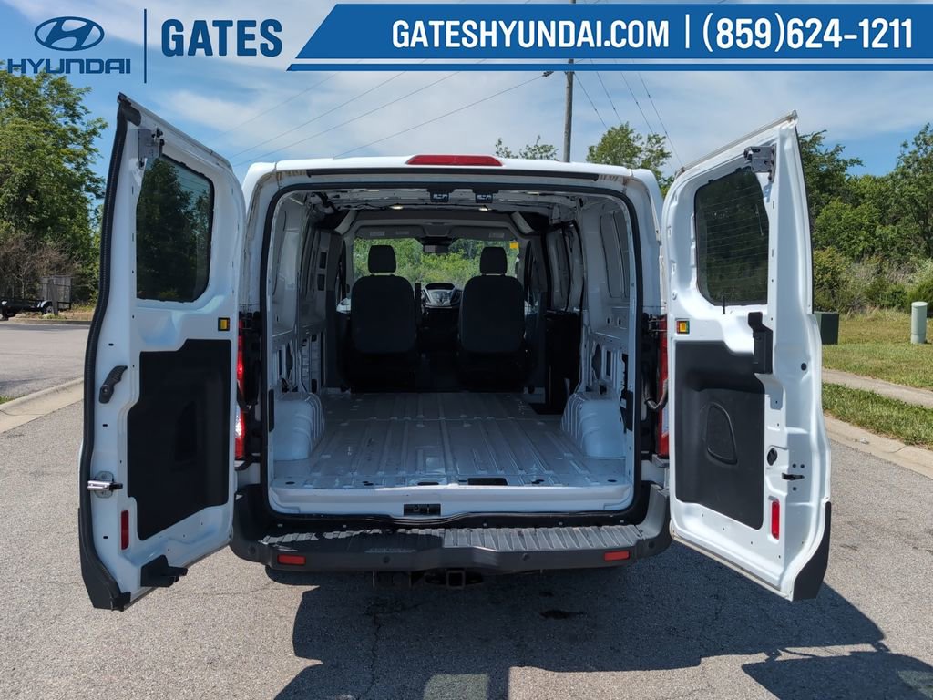 Used 2018 Ford Transit 150 130 Low Roof RWD image 18