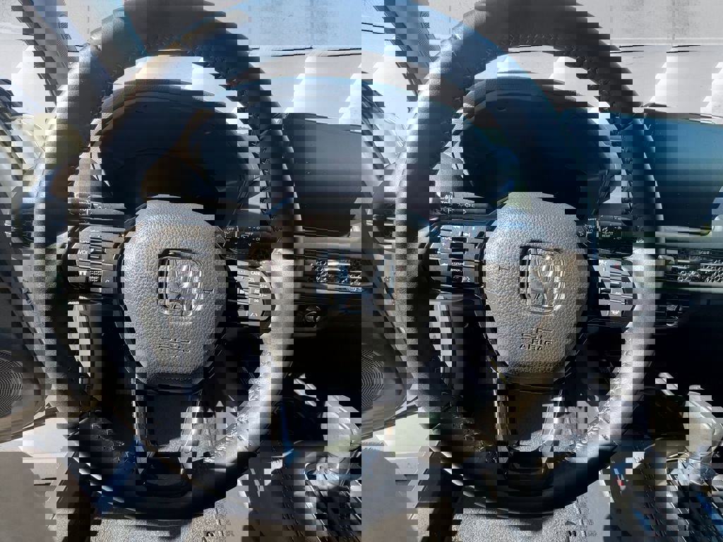 Used 2025 Honda HR-V EX-L image 9