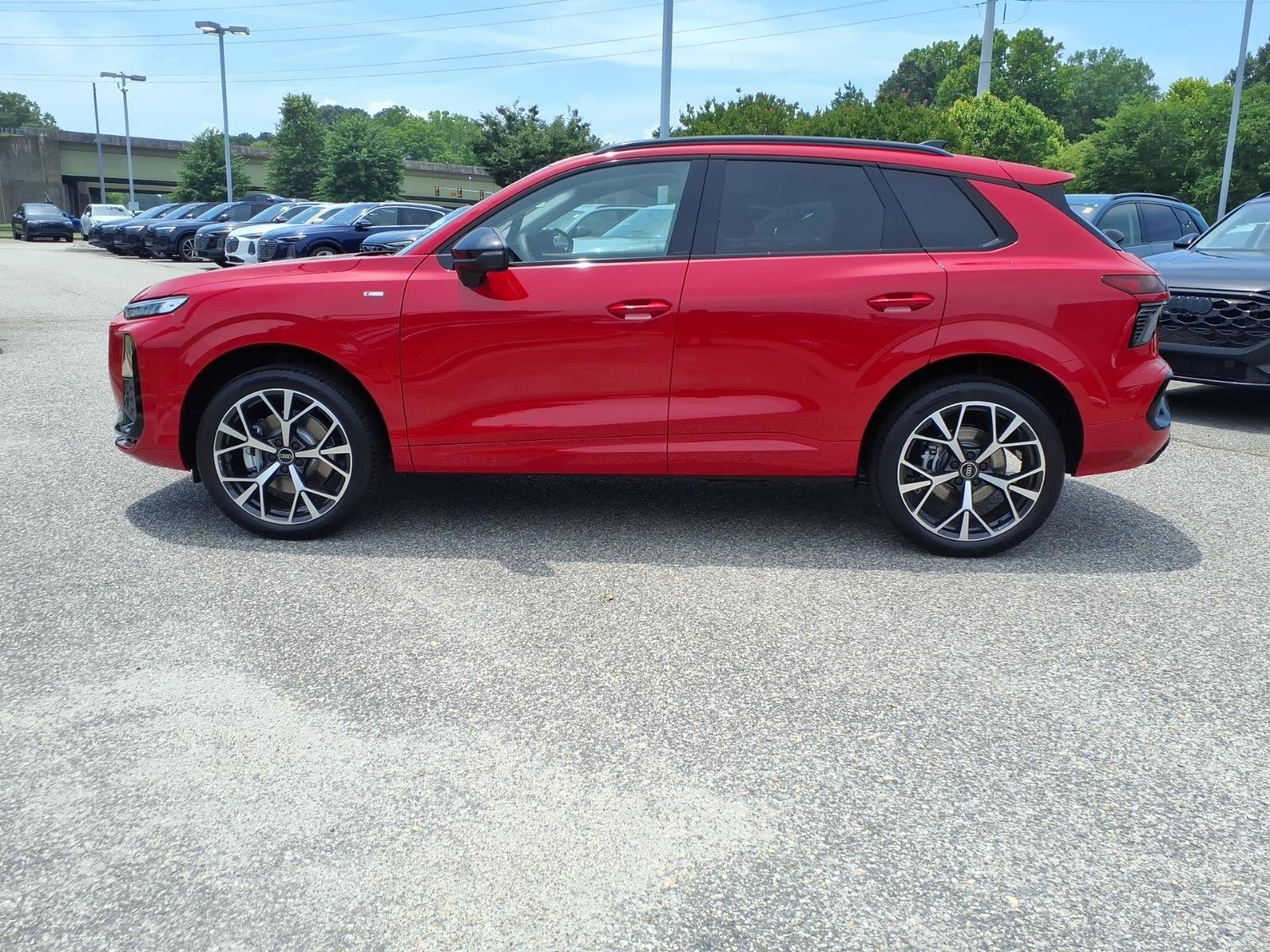 New 2026 Audi Q3 quattro 2.0T AWD/4WD image 11
