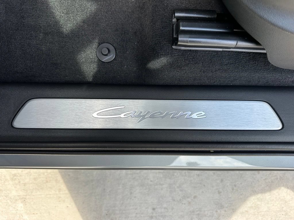 Used 2026 Porsche Cayenne E-Hybrid AWD/4WD image 20