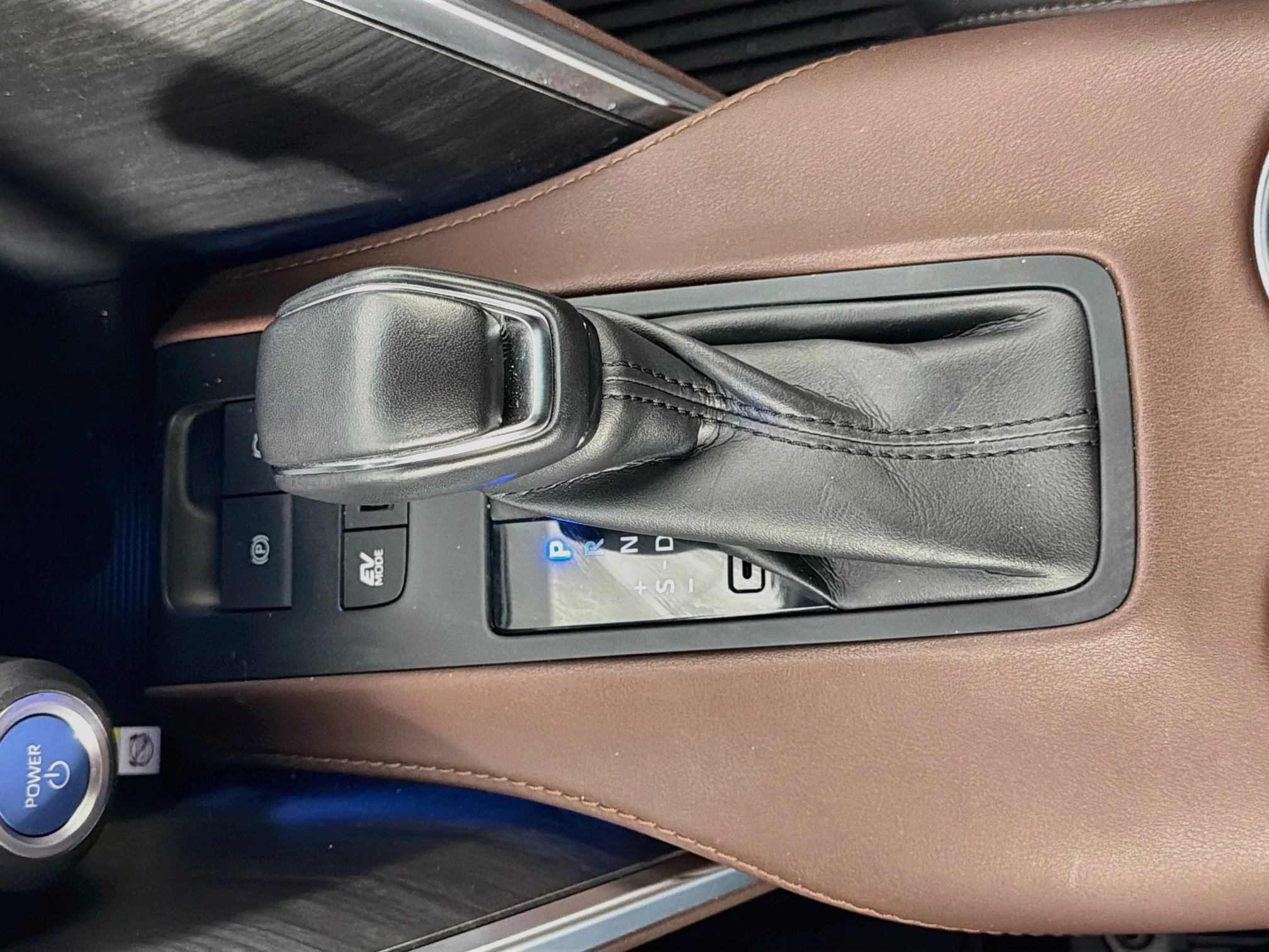 Used 2021 Toyota Venza Limited AWD/4WD image 25