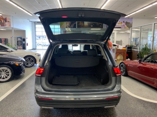 Used 2019 Volkswagen Tiguan SEL Premium image 36