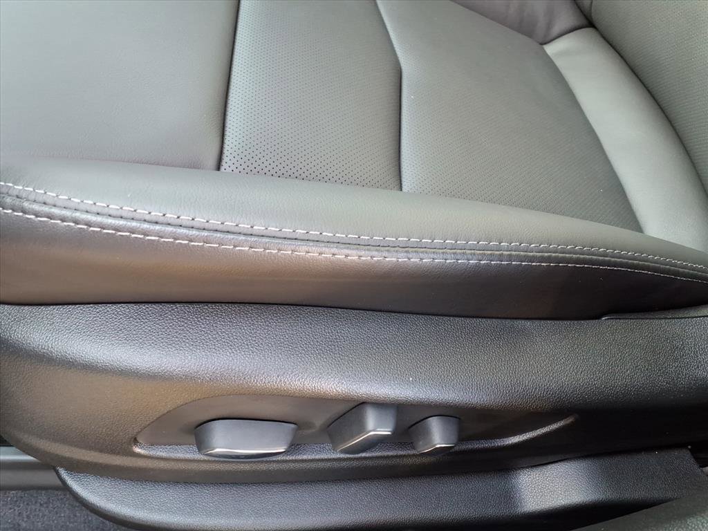 New 2026 Cadillac XT5 Premium Luxury w/ Driver Assist Package image 12