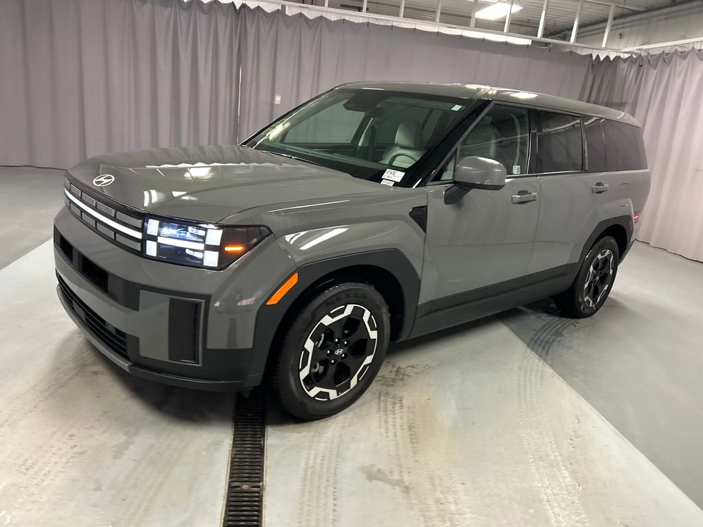 Used 2026 Hyundai Santa Fe SE image 3