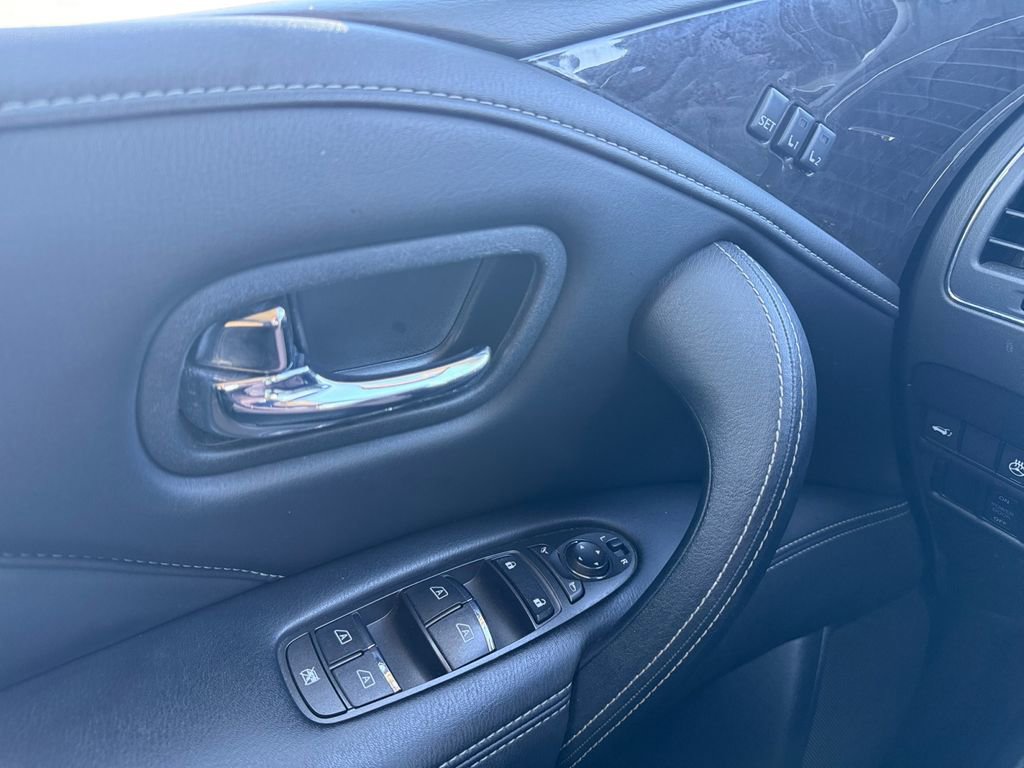 Certified 2024 INFINITI QX80 Luxe image 23