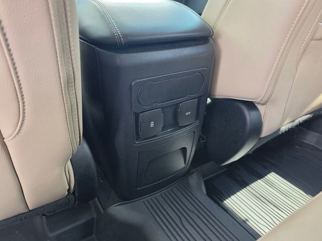 Used 2022 Ford Explorer Limited AWD/4WD image 35