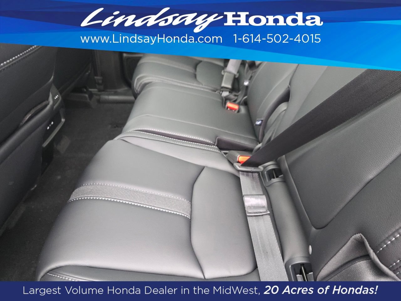 New 2025 Honda Pilot Touring image 3