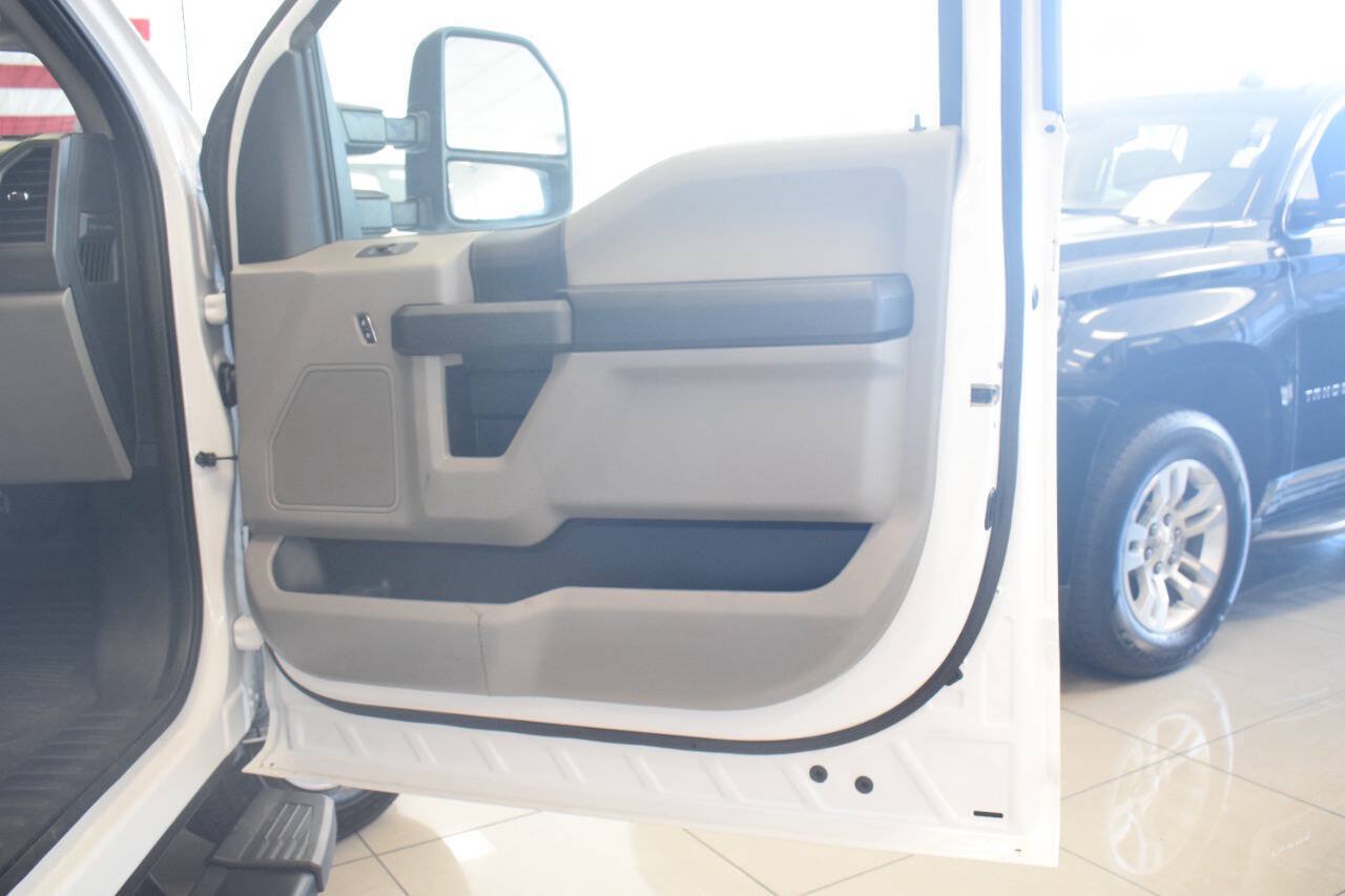 Used 2020 Ford F250 XL w/ Power Equipment Group RWD image 40