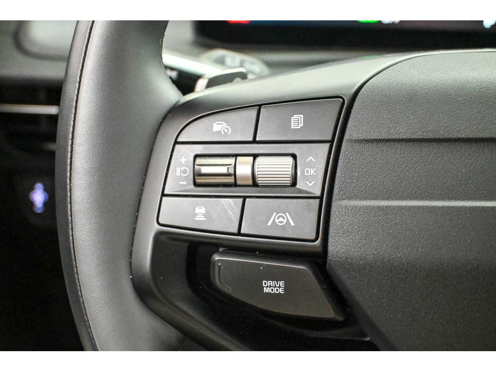 Certified 2025 Kia EV6 Light w/ Light LR Technology Package AWD/4WD image 24
