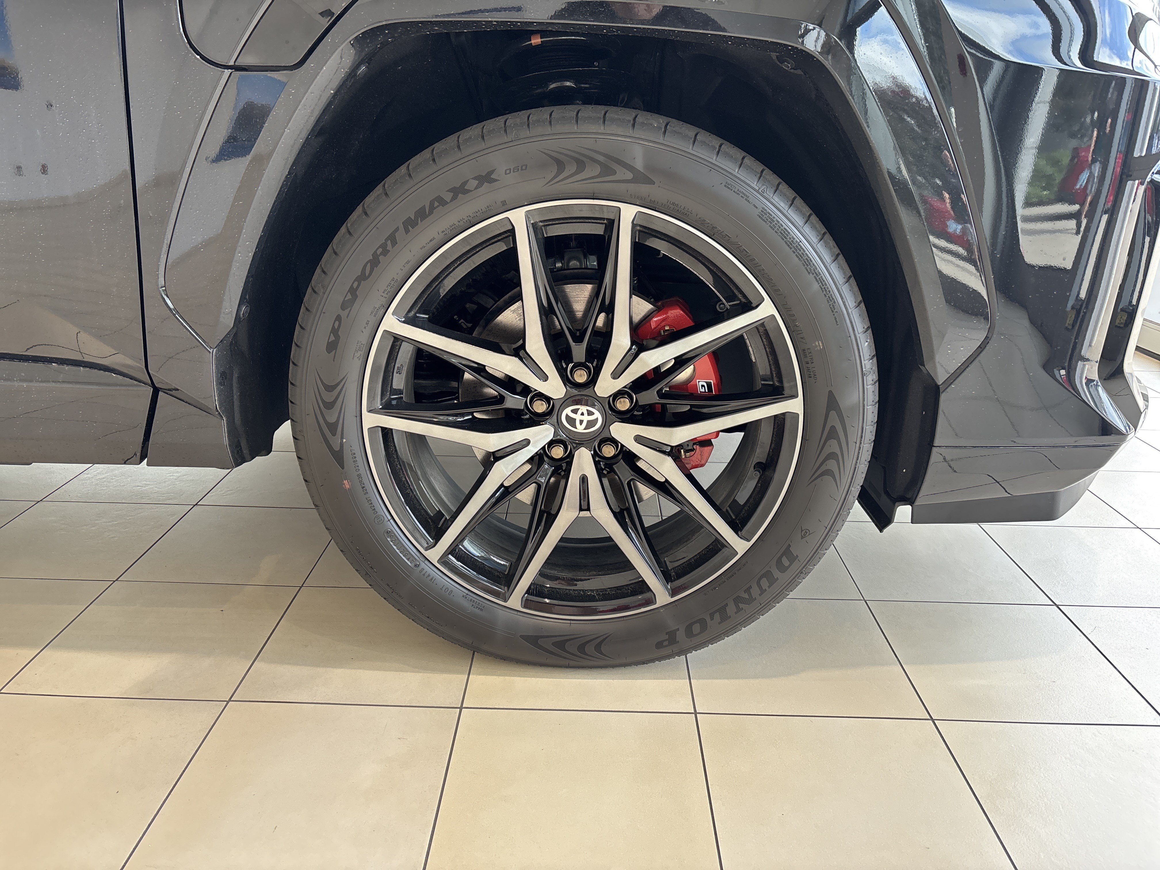Used 2026 Toyota RAV4 AWD Plug-in Hybrid image 33