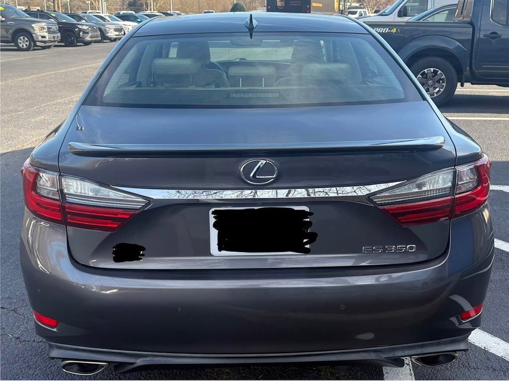 Used 2016 Lexus ES 350 w/ Luxury Package w/Wood Trim image 16