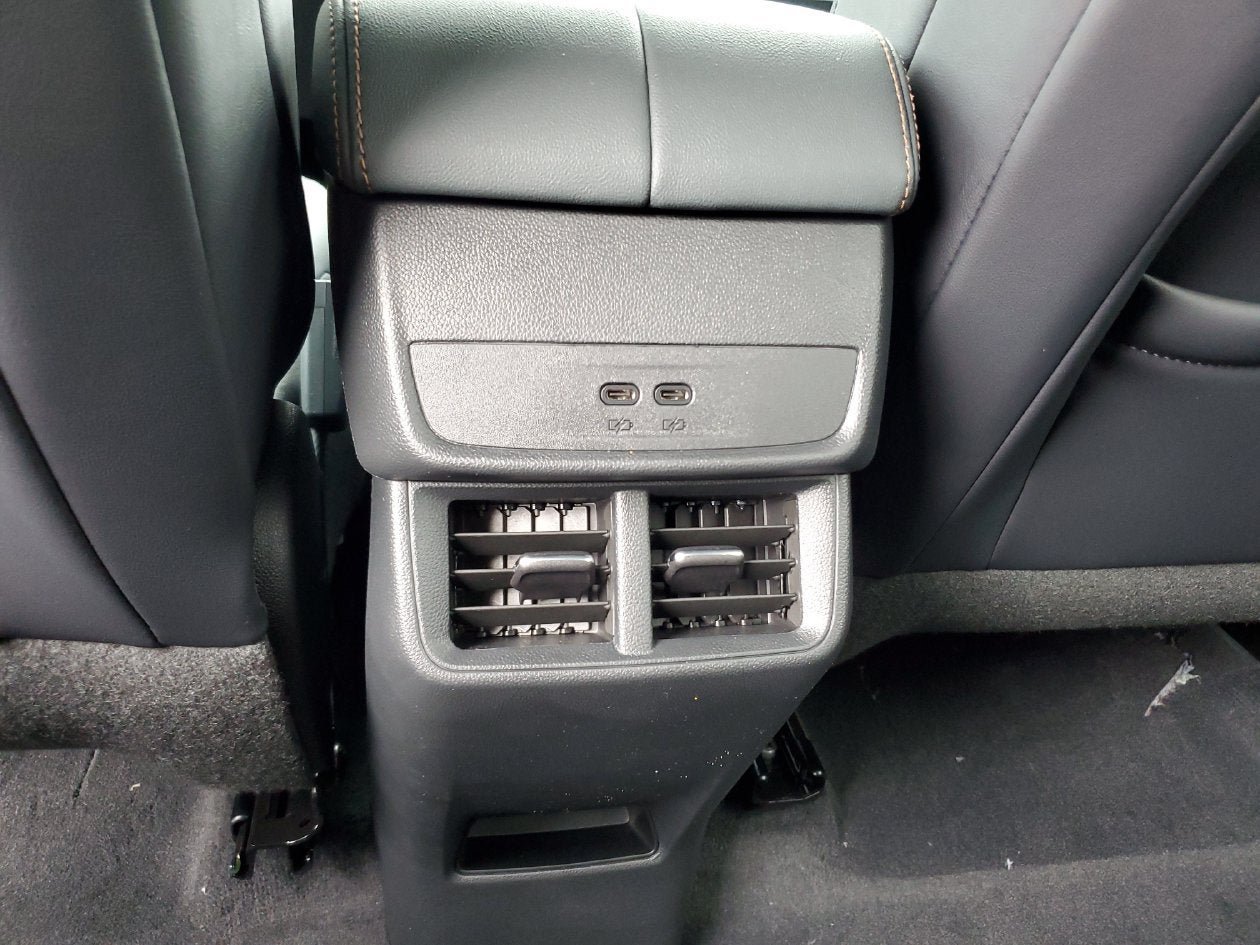 New 2027 GMC Terrain AT4 w/ Technology Package II AWD/4WD image 16