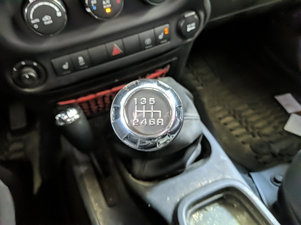 Used 2017 Jeep Wrangler Unlimited Rubicon image 18