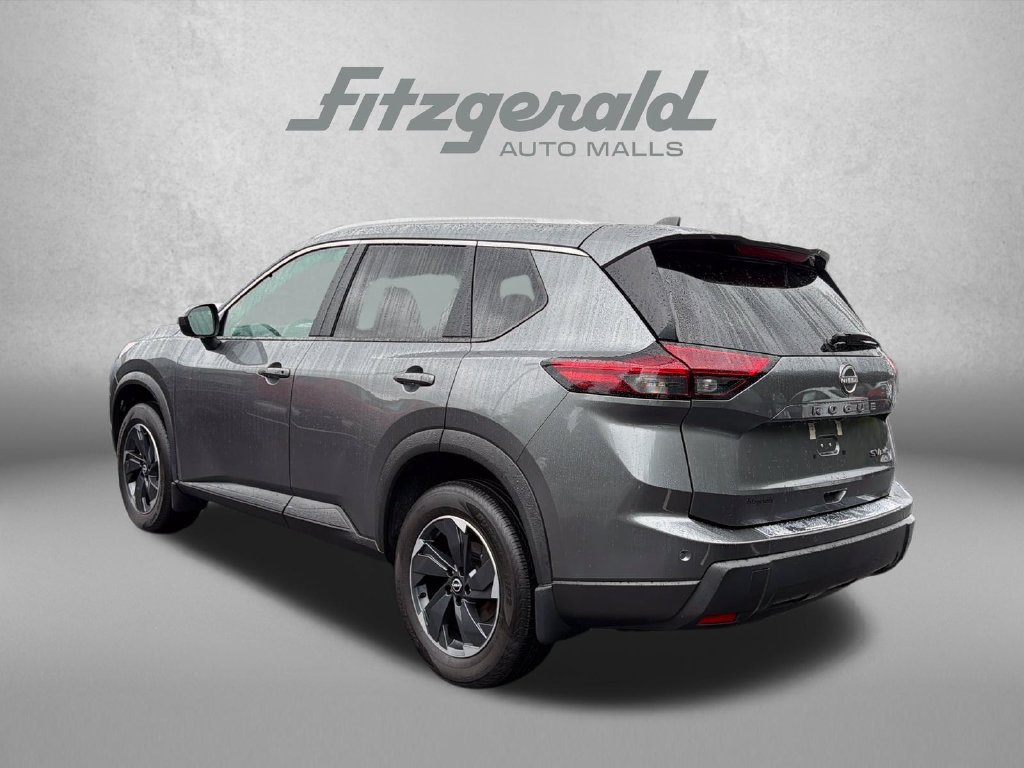 Used 2024 Nissan Rogue SV w/ SV Premium Package AWD/4WD image 6