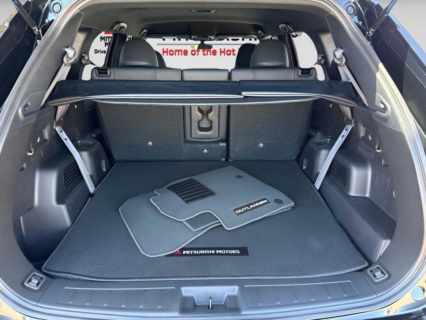 New 2026 Mitsubishi Outlander LE FWD image 28