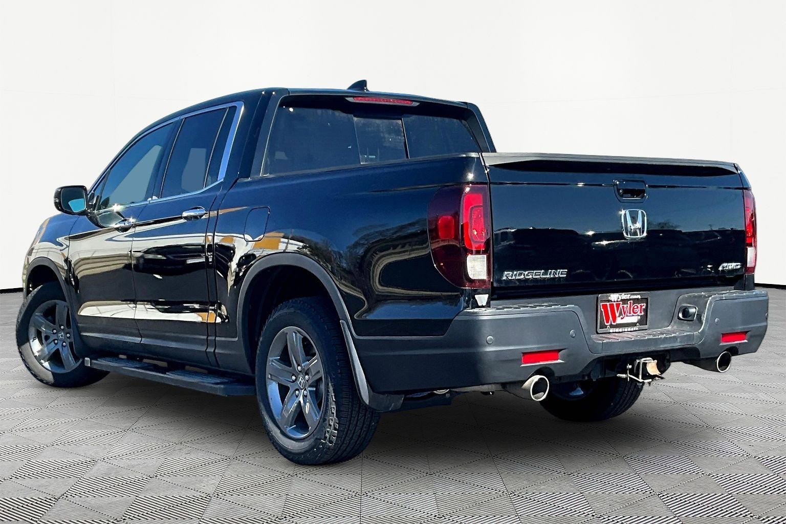 Used 2023 Honda Ridgeline RTL-E image 4
