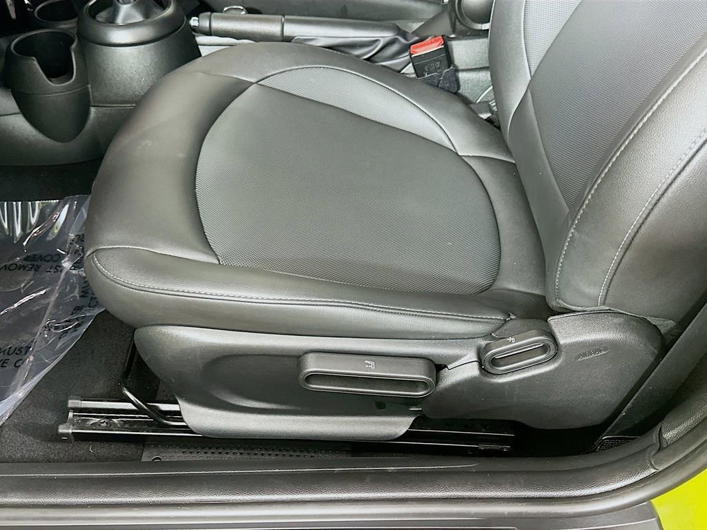 Used 2023 MINI Cooper Convertible image 26