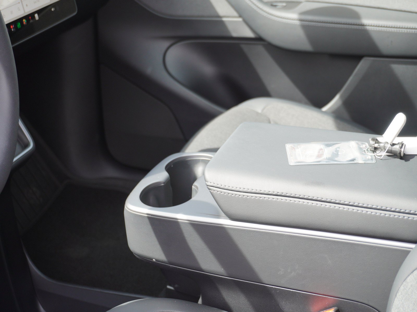 Used 2026 Tesla Model Y 2WD image 19