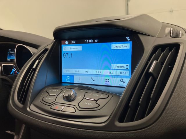 Used 2016 Ford Escape SE w/ Equipment Group 201A AWD/4WD image 26