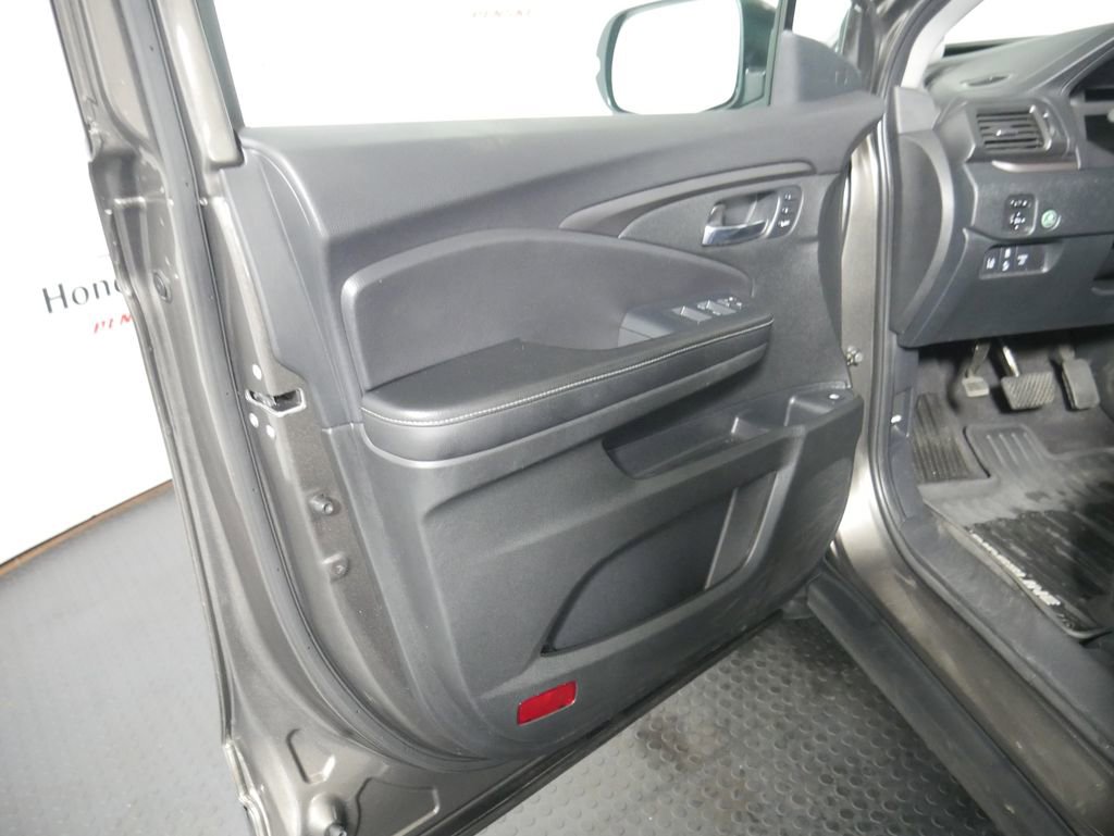 Used 2023 Honda Ridgeline RTL image 13