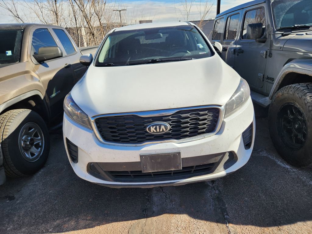 Used 2019 Kia Sorento LX image 2