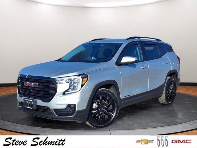 Used 2022 GMC Terrain SLT w/ Tech Package