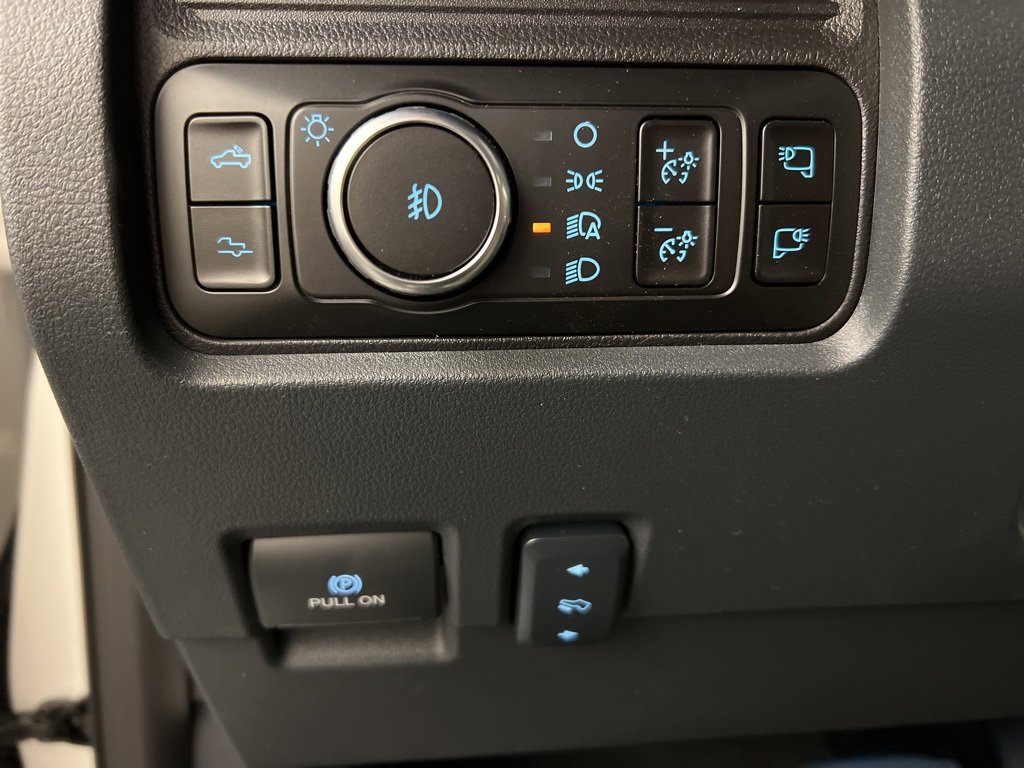 New 2025 Ford F250 Platinum image 26