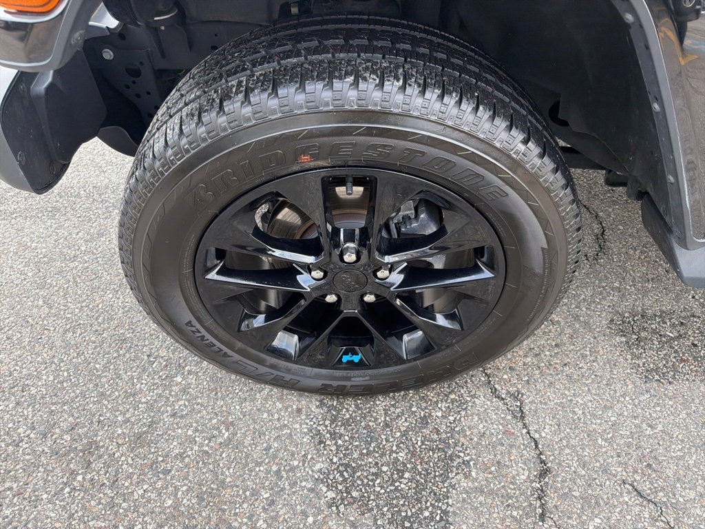 Certified 2022 Jeep Wrangler Unlimited Sahara w/ Cold Weather Group image 26