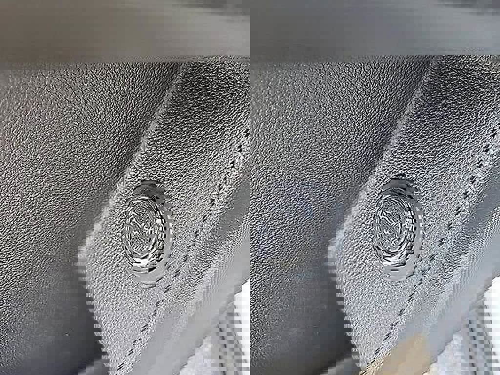 Used 2023 Chevrolet Traverse LT image 17