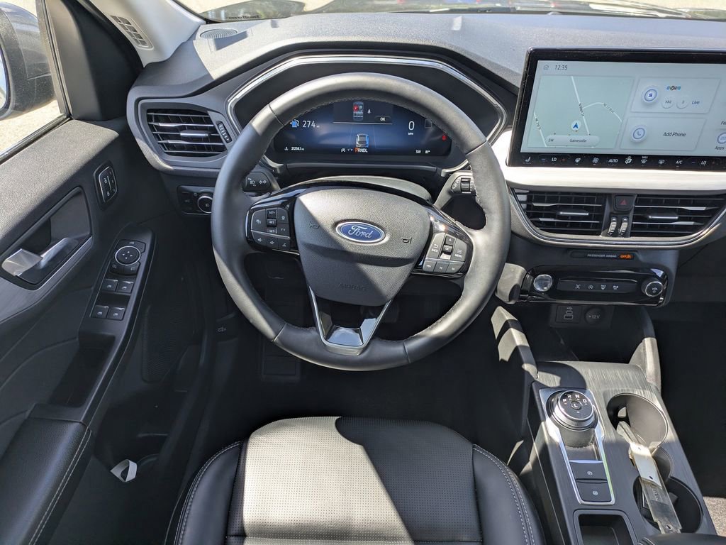 Used 2025 Ford Escape Platinum AWD/4WD image 15
