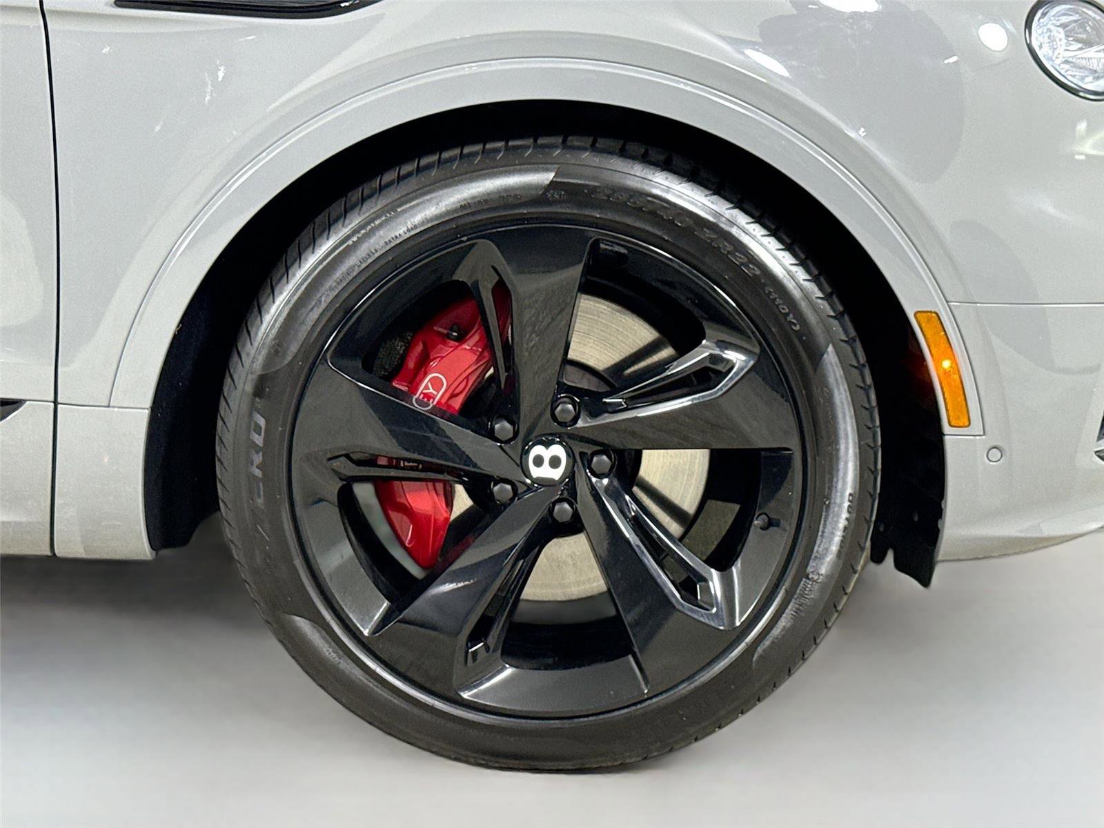 Used 2022 Bentley Bentayga image 39